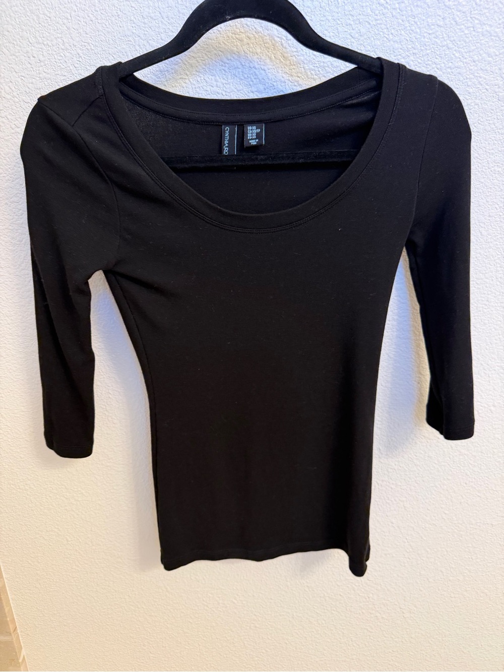 Cynthia Rowley Black Scoop Neck Three-Quarter Sleeve Tee